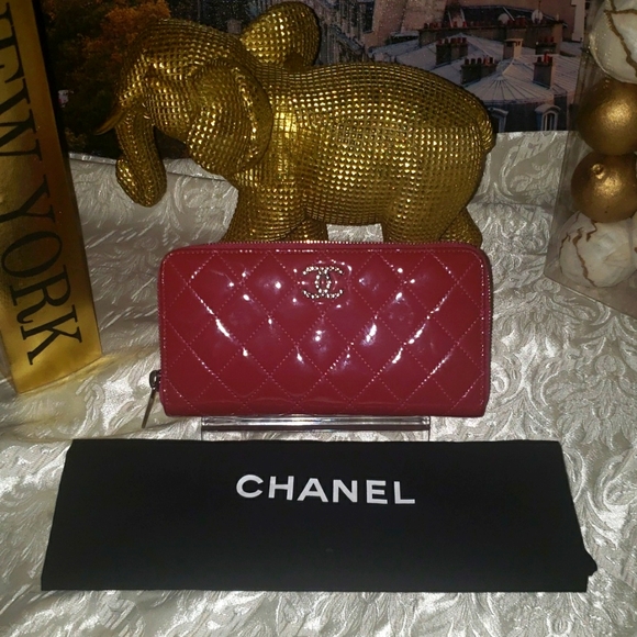 CHANEL Handbags - Chanel Quilted Patent Longwallet